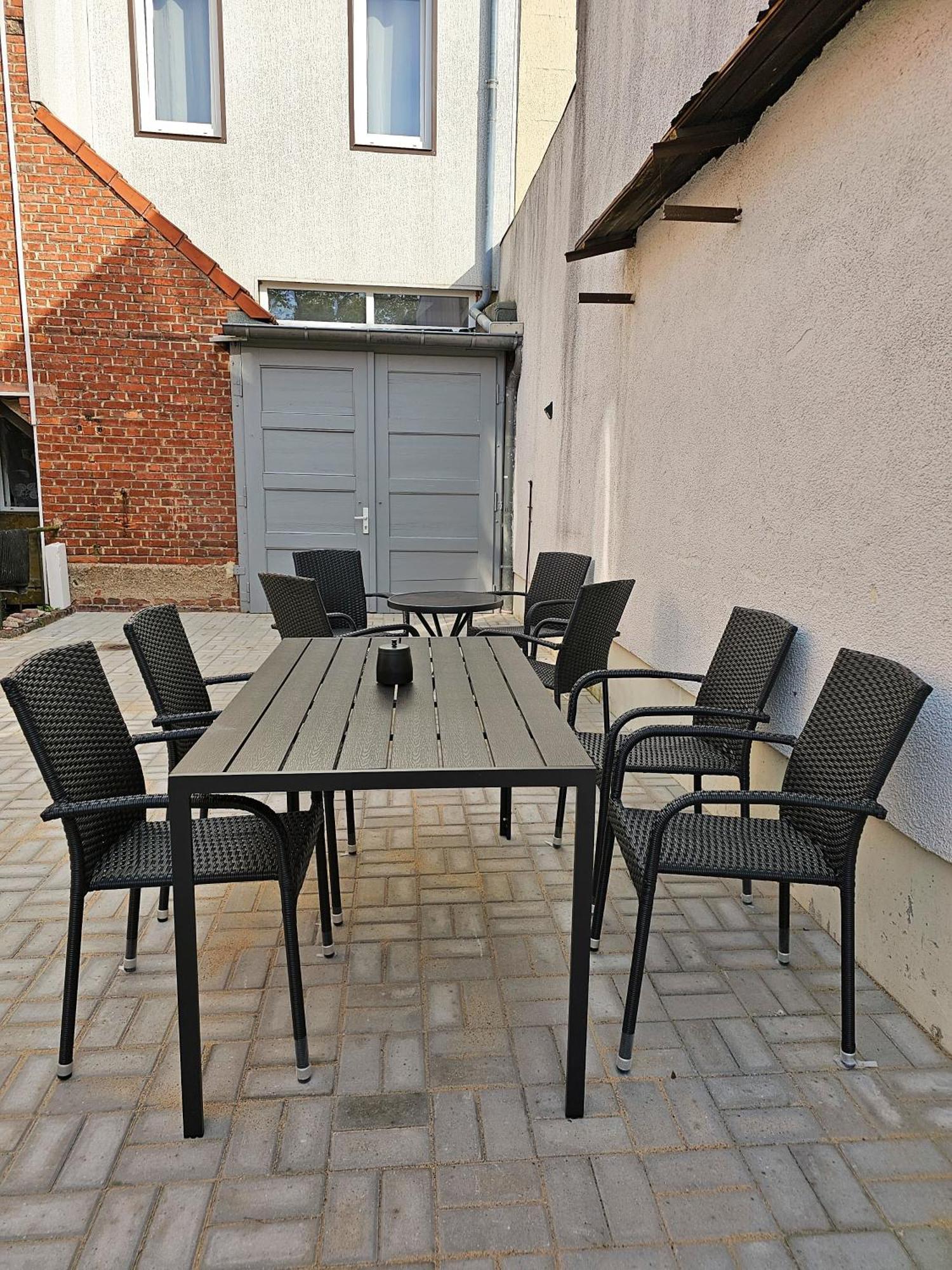 Schoene Grosse Ferienwohnung 79M2 Und 2 Baeder, Zentrumnah, 2Og Erfurt Exteriör bild